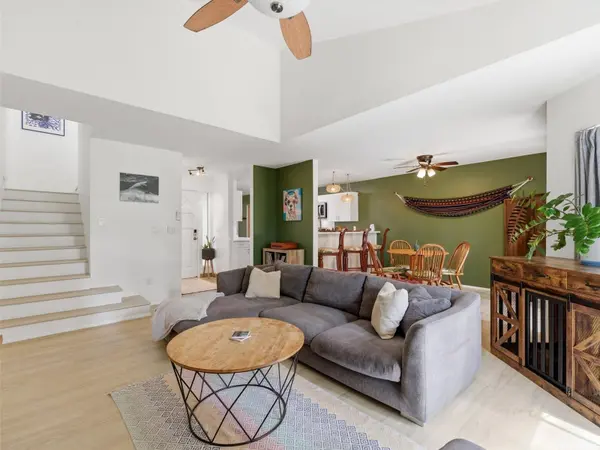 94-752 Lumiauau ST #Z2, Waipahu, HI 96797
