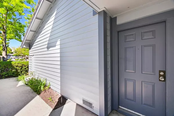 6203 Joaquin Murieta AVE D, Newark, CA 94560