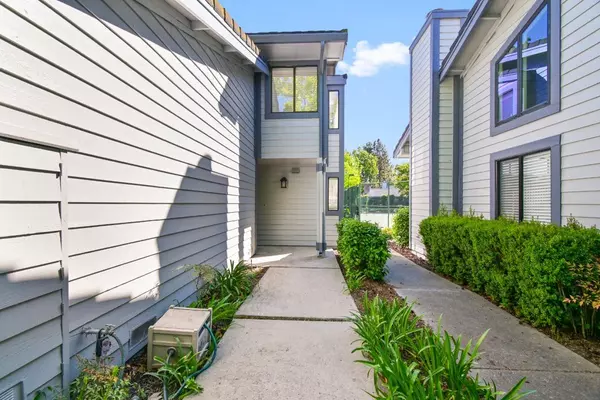 6203 Joaquin Murieta AVE D, Newark, CA 94560