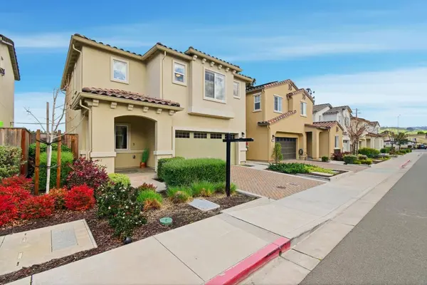 121 Mountaintop AVE, Hayward, CA 94544