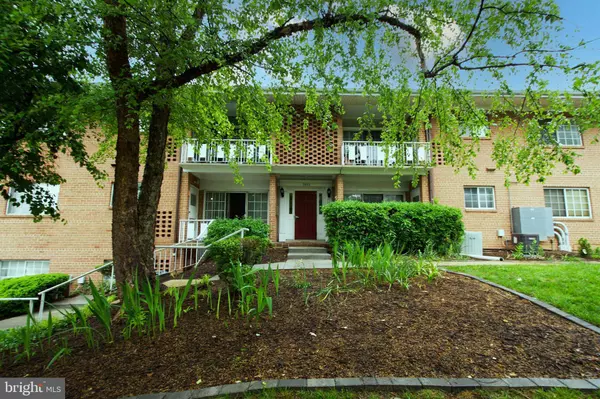 5603 FRANCONIA RD #301, Alexandria, VA 22310