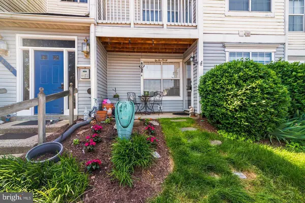 8058 LISLE DR ##104, Manassas, VA 20109