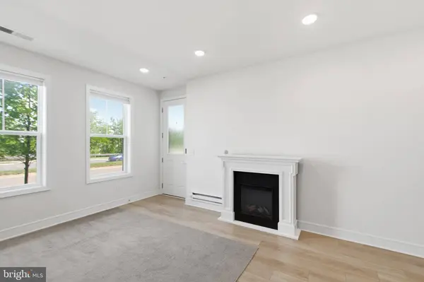 20775 LAMLASH TER, Ashburn, VA 20147
