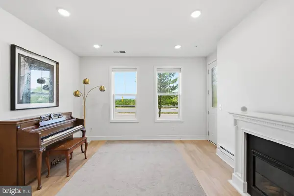 20775 LAMLASH TER, Ashburn, VA 20147