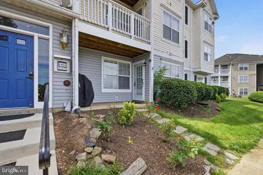 8058 LISLE DR #104, Manassas, VA 20109