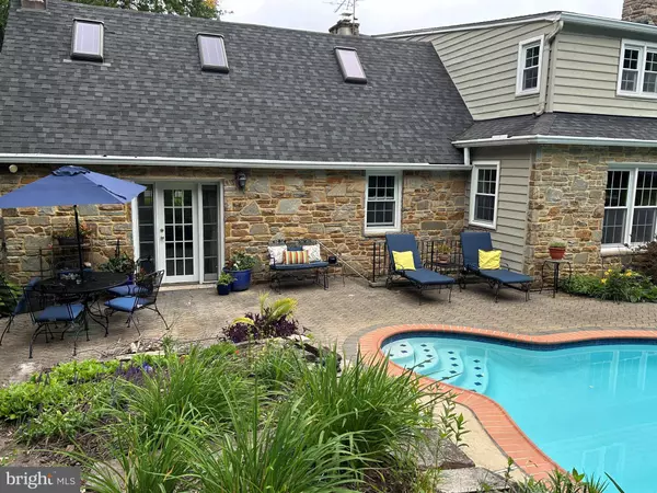 2410 ROCKWELL AVE, Baltimore, MD 21228