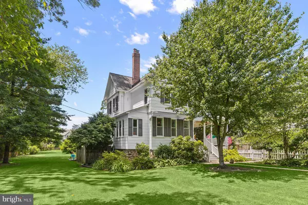 6 S ROLLING RD, Catonsville, MD 21228