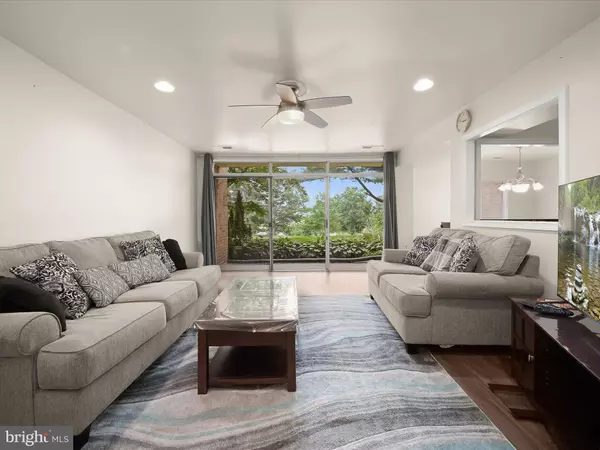 18615 WALKERS CHOICE RD ##2, Gaithersburg, MD 20886