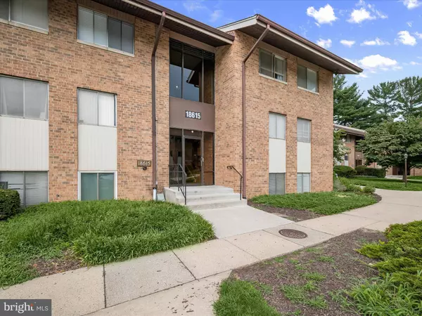 18615 WALKERS CHOICE RD ##2, Gaithersburg, MD 20886