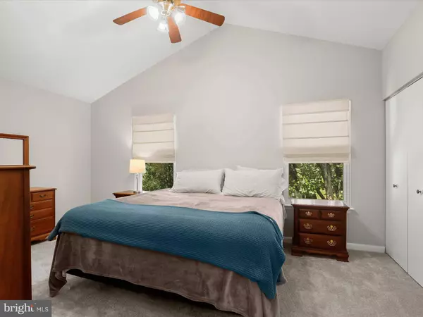 1859 NORHURST, Catonsville, MD 21228