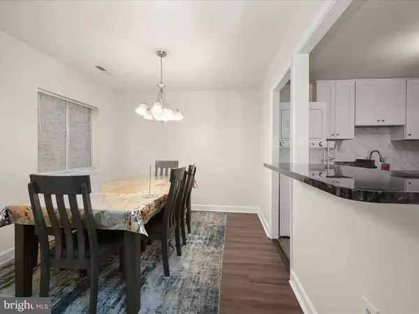 18615 WALKERS CHOICE RD ##2, Gaithersburg, MD 20886