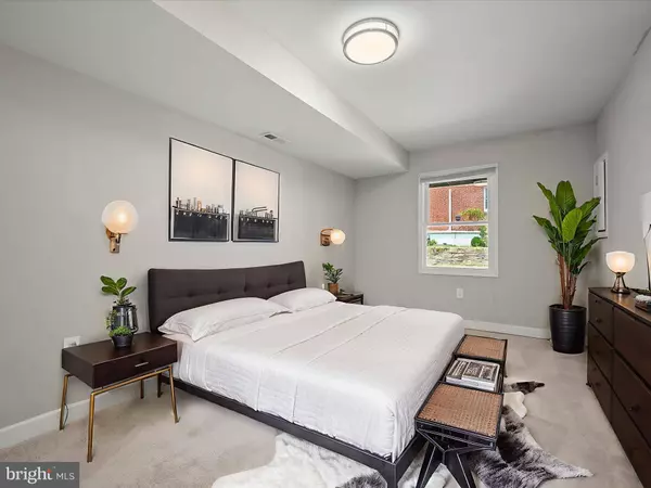 6204 FREDERICK, Baltimore, MD 21228