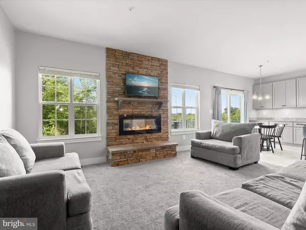 2802 TOWN VIEW CIR, New Windsor, MD 21776