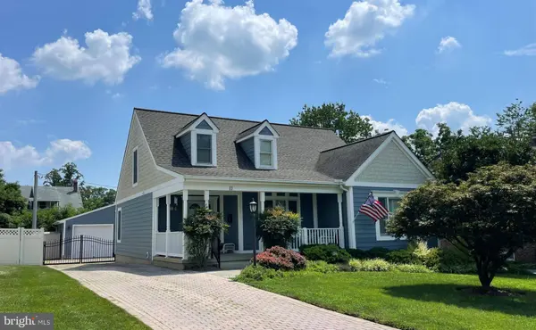 11 LOCUST DR, Baltimore, MD 21228