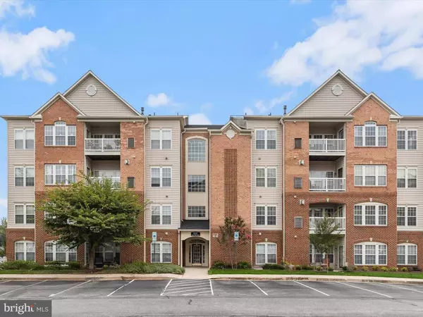 8245 STONE CROP DR #R, Ellicott City, MD 21043