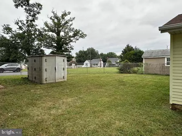 5704 CALVERTON, Baltimore, MD 21228