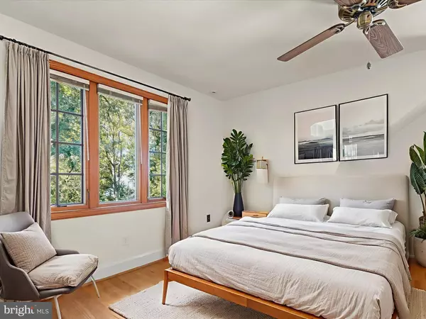 2007 ROCKWELL AVE, Baltimore, MD 21228