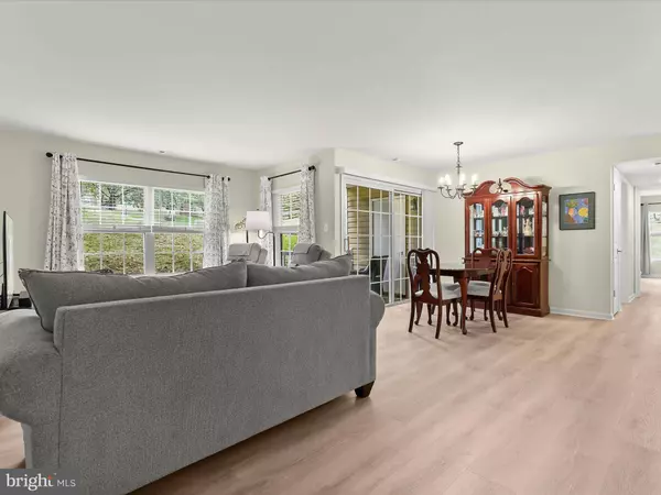 4 RUMFORD DR #203, Catonsville, MD 21228