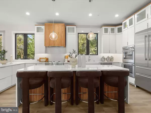 4880 MANOR LN, Ellicott City, MD 21042