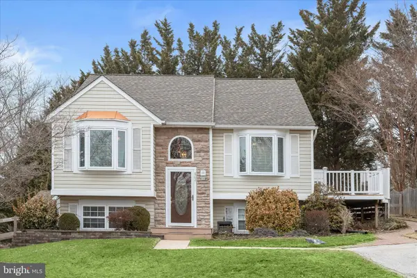 862 ELMWOOD CT, Westminster, MD 21158