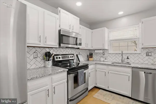 862 ELMWOOD CT, Westminster, MD 21158