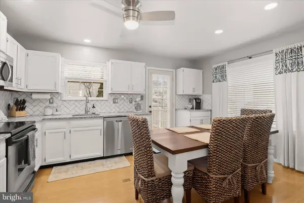 862 ELMWOOD CT, Westminster, MD 21158