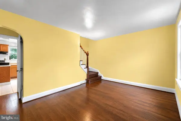 921 MAIDEN CHOICE LN, Baltimore, MD 21229