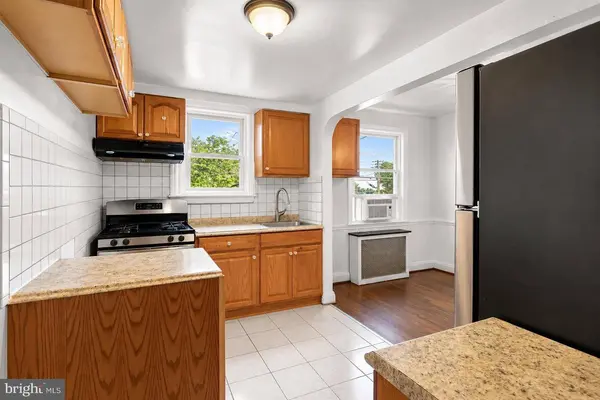 921 MAIDEN CHOICE LN, Baltimore, MD 21229
