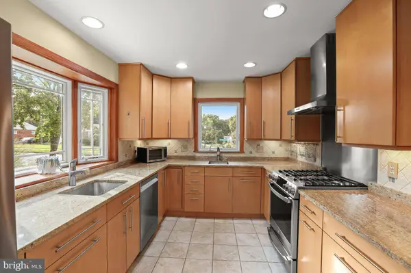 1906 LOGWIND RD, Catonsville, MD 21228