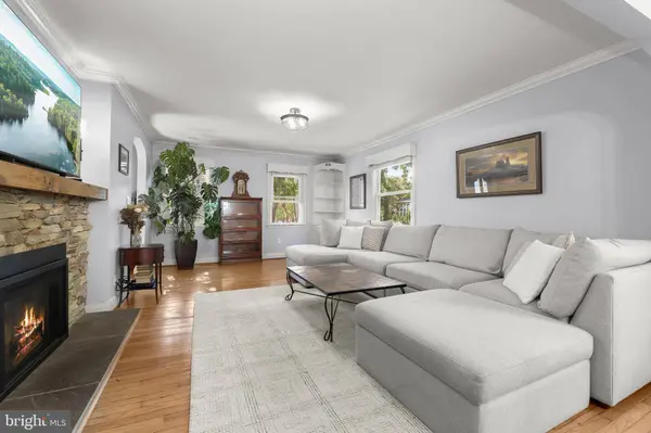 6 PARK DR, Catonsville, MD 21228