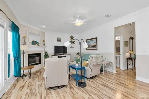 1708 Sea Lark Ln, Navarre, FL 32566