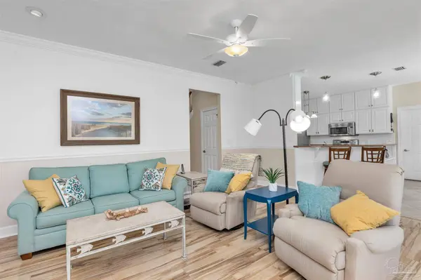 1708 Sea Lark Ln, Navarre, FL 32566
