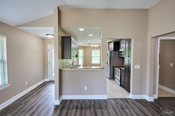 5069 Teresa Dr, Milton, FL 32583
