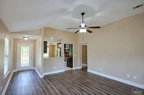 5069 Teresa Dr, Milton, FL 32583
