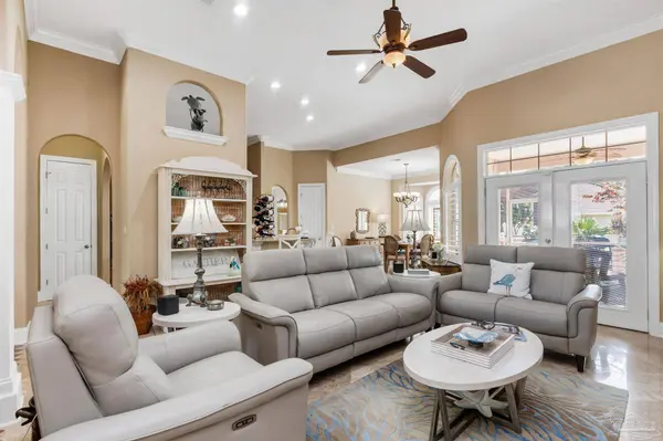 2792 Pga Blvd, Navarre, FL 32566