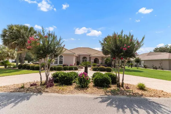 2792 Pga Blvd, Navarre, FL 32566