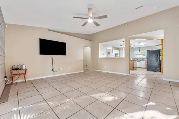8147 Country Bay Boulevard, Navarre, FL 32566