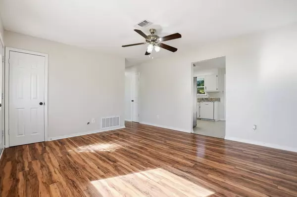 5590 Cyanamid Road, Milton, FL 32583