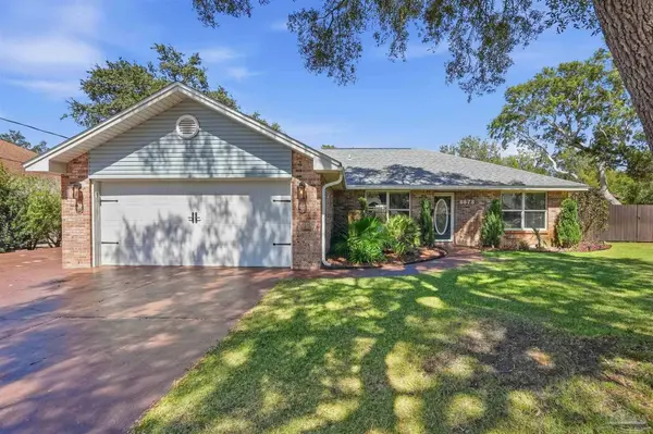 6878 Camarilla Ct, Navarre, FL 32566