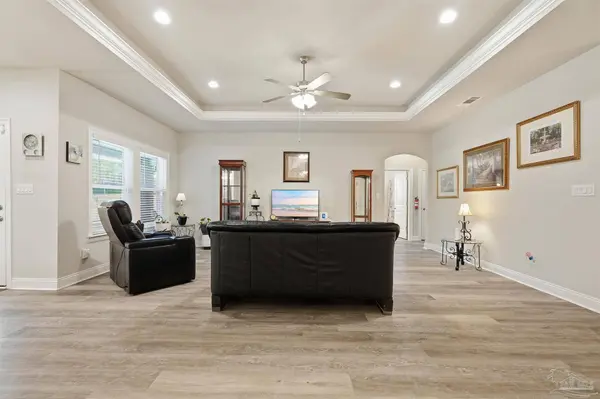 5835 Anderson Ln, Milton, FL 32570