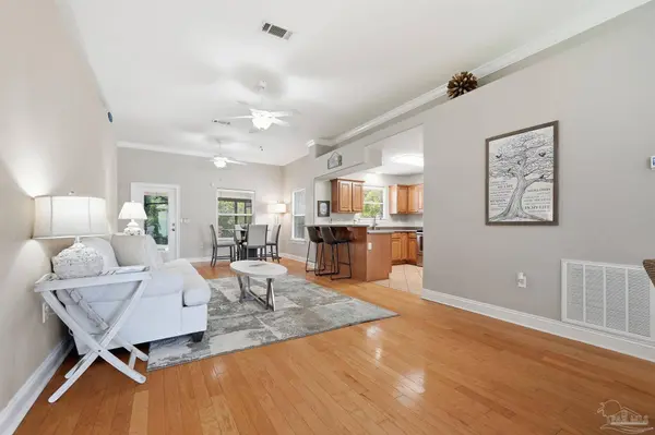 6369 Old Harbor Ct, Gulf Breeze, FL 32563