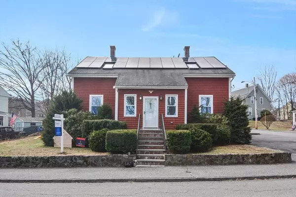 19-21 Cemetery St, Hopedale, MA 01747