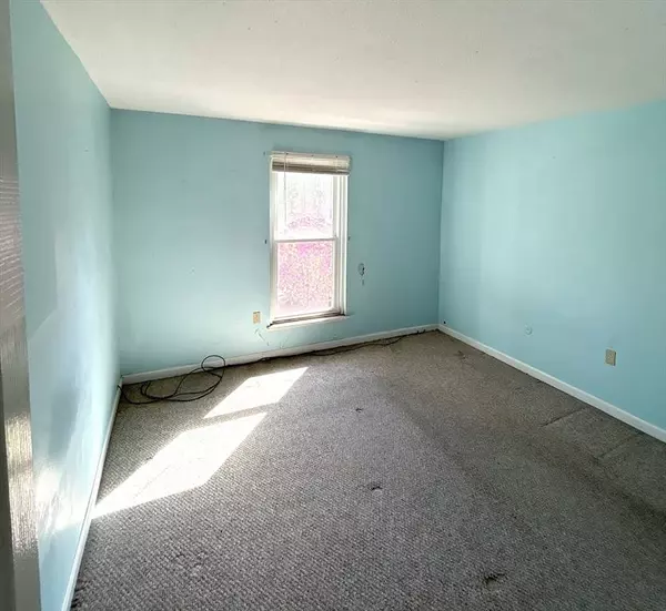 6 Shadowbrook Lane #9, Milford, MA 01757