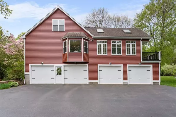 300 Spring Street, Wrentham, MA 02093