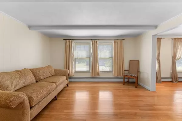 278 Purchase St, Milford, MA 01757