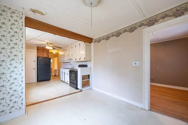 54 Hill Street, Hopedale, MA 01747