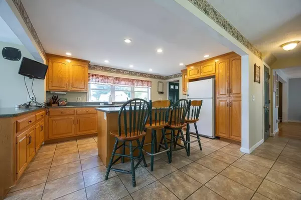 5 Walker Ave, Milford, MA 01757