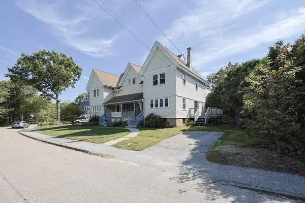 14 Lake Street, Hopedale, MA 01747