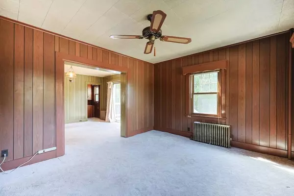 14 Lake Street, Hopedale, MA 01747