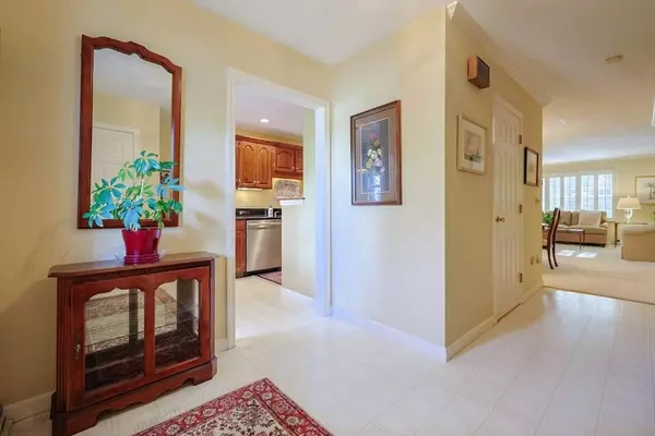 16 Lombardi Cir #16, Milford, MA 01757